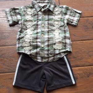 Old Navy Shirt 12-18 Mths/Jumping Bean Shorts 18 M